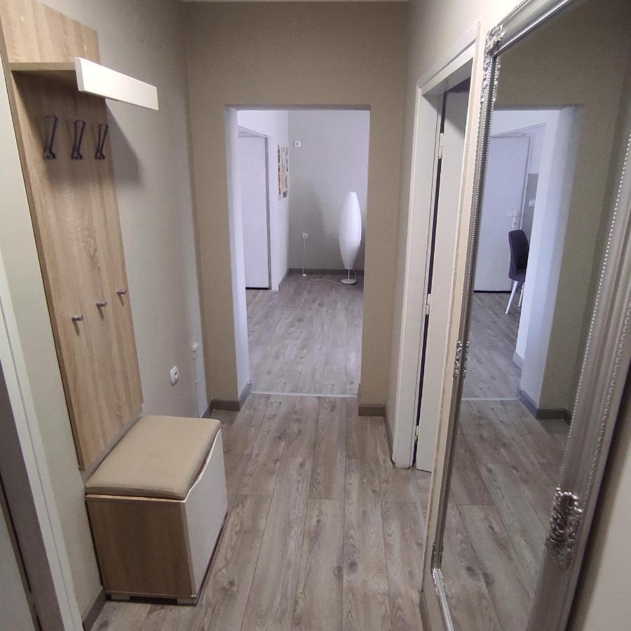 Apartman Petrov دونيي ميلانوفاتس المظهر الخارجي الصورة